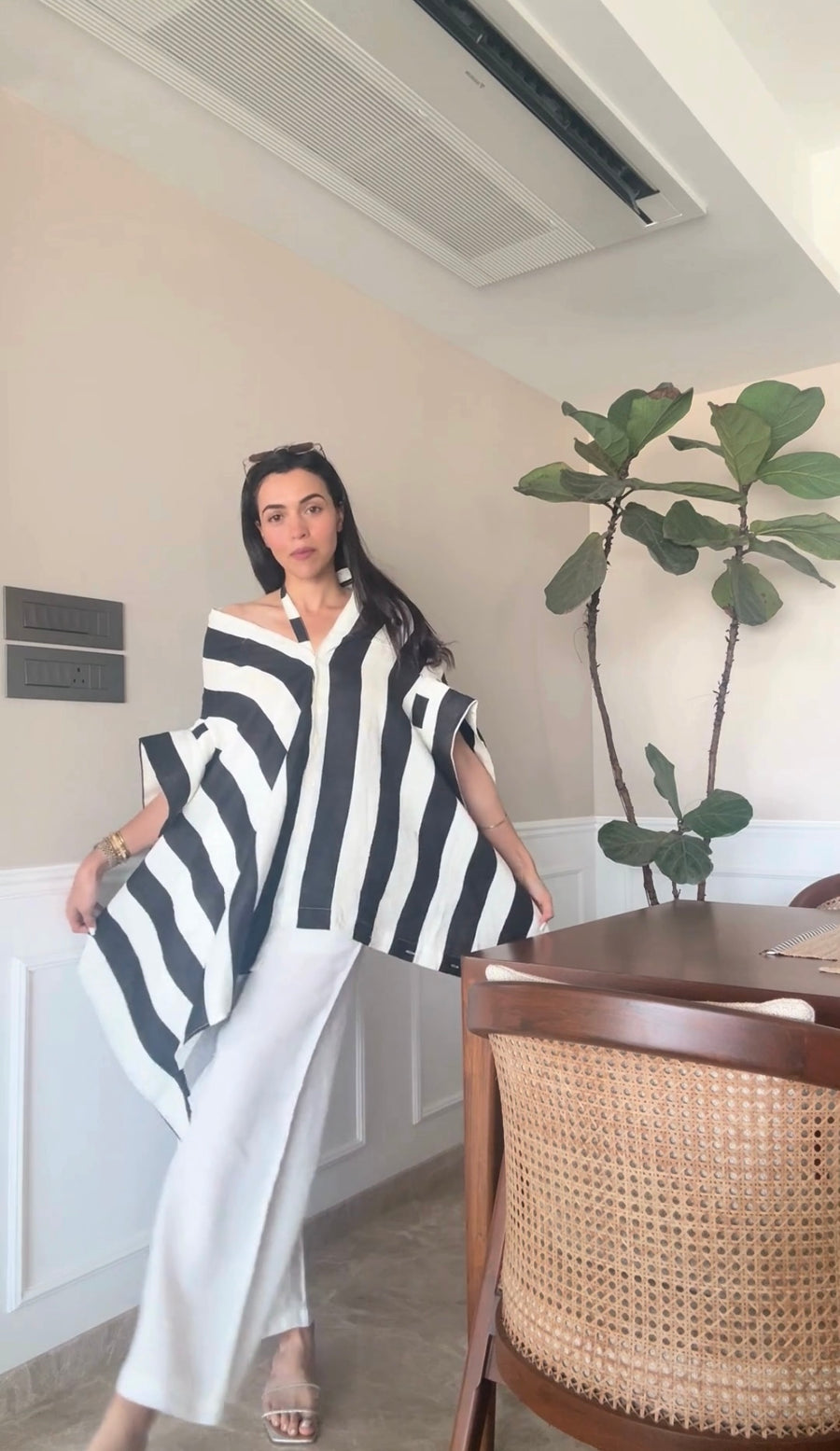 YIN LINEN TOP