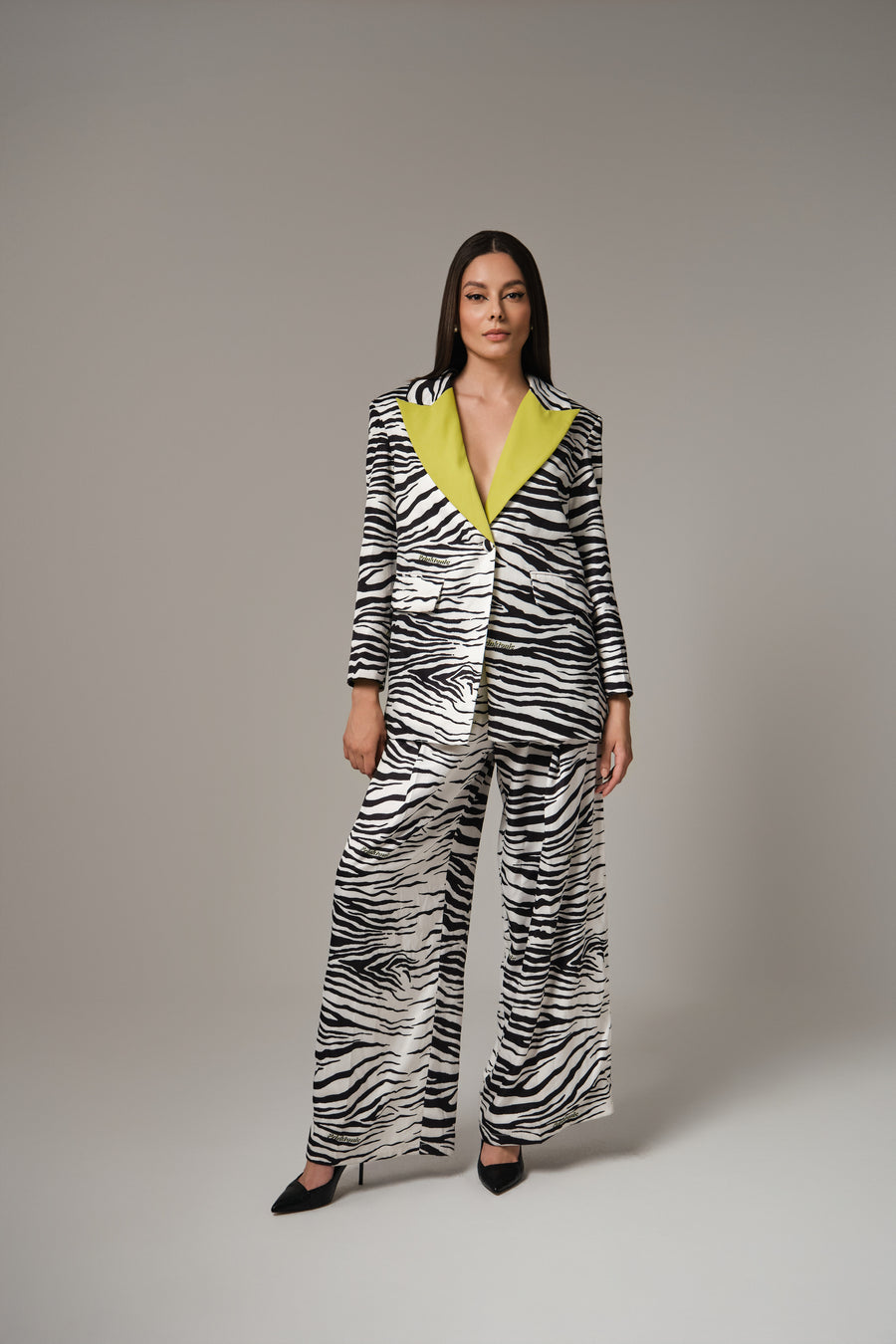 MAURA B/W BLAZER & PANTS