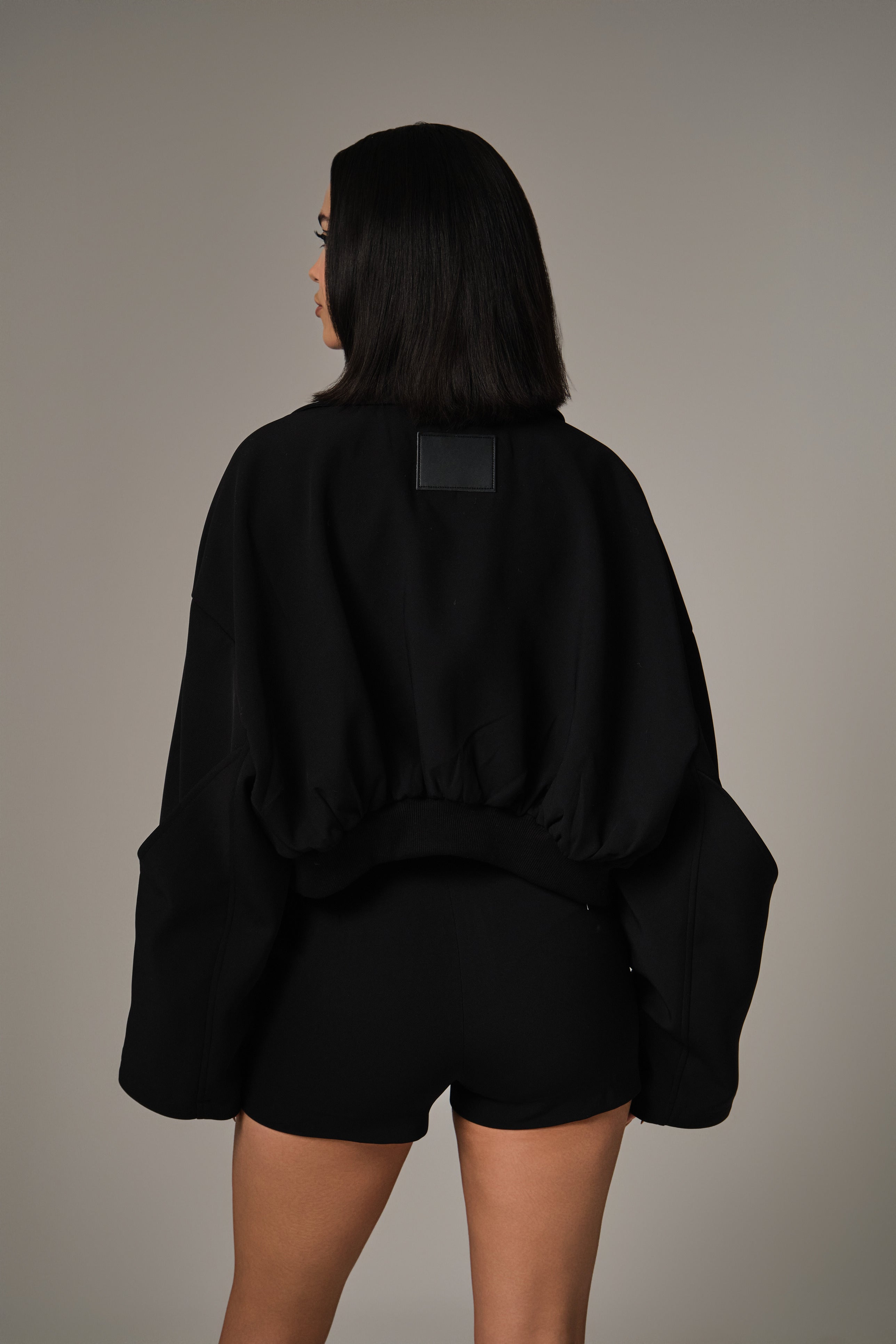 ROISE SHORT PANTS - BLACK
