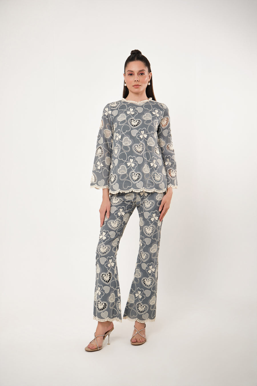 ESHQ HEART EMBROIDERED SET