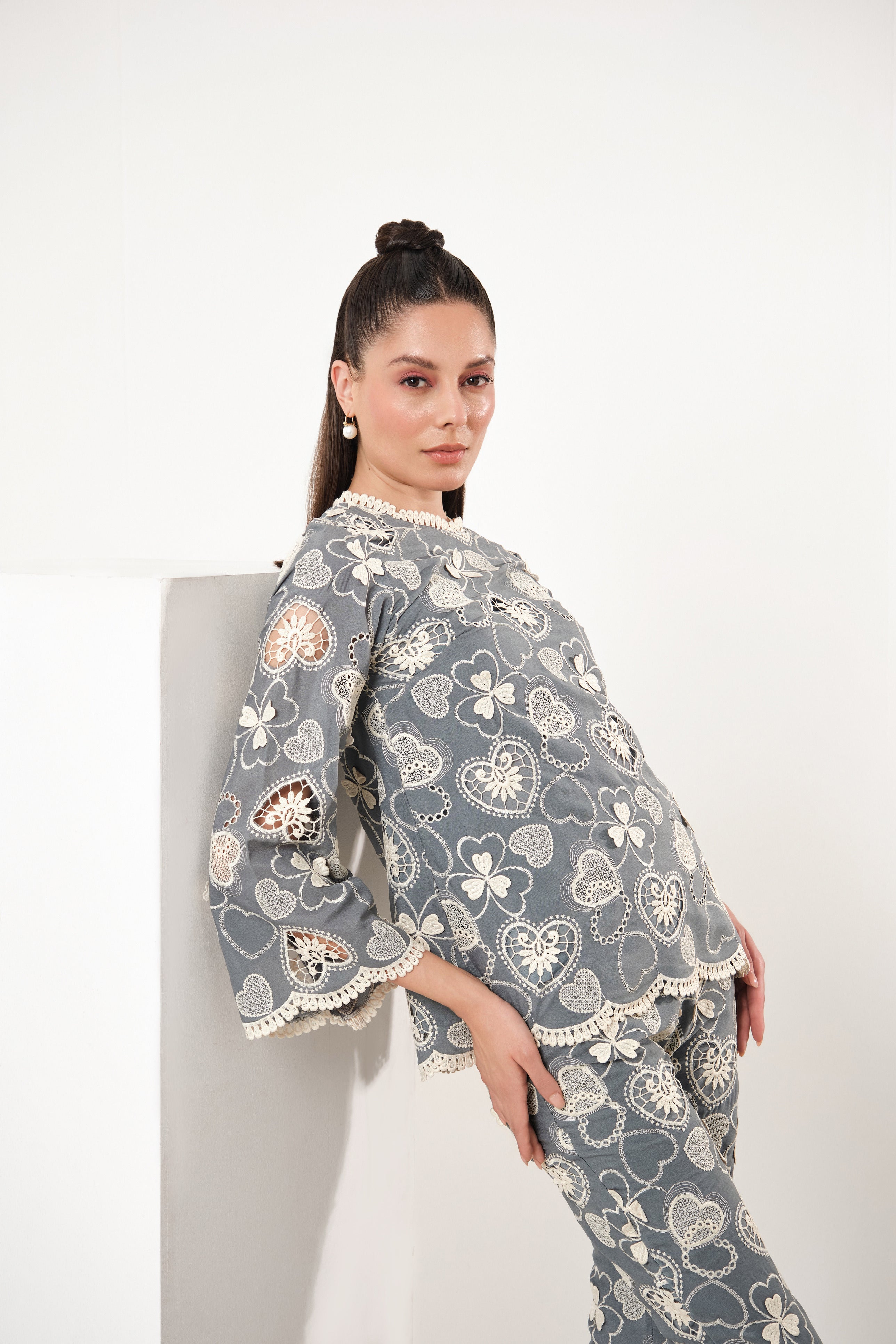 ESHQ HEART EMBROIDERED SET