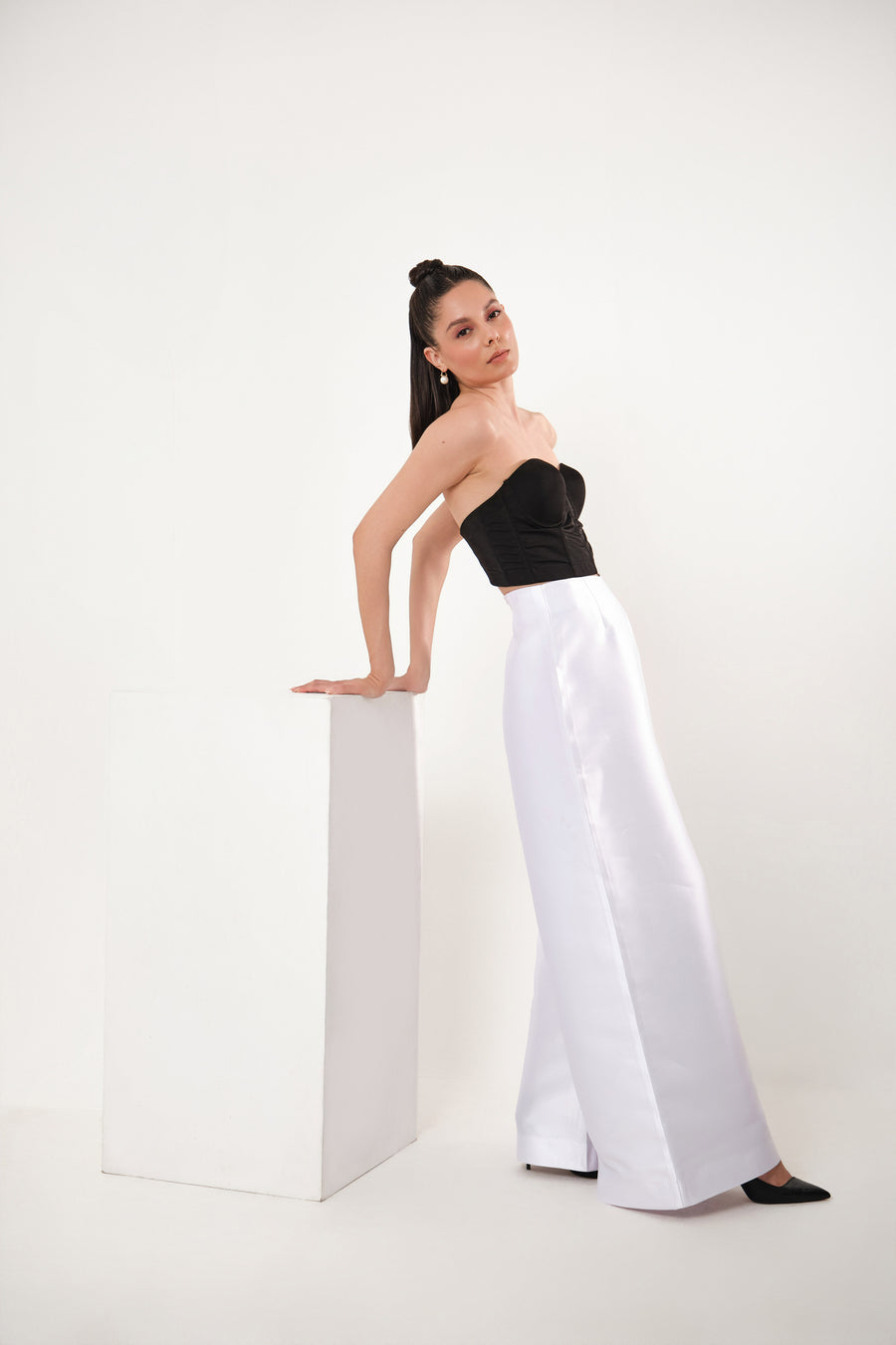 AURE EXTRA WIDE LEGGED PANTS WHITE
